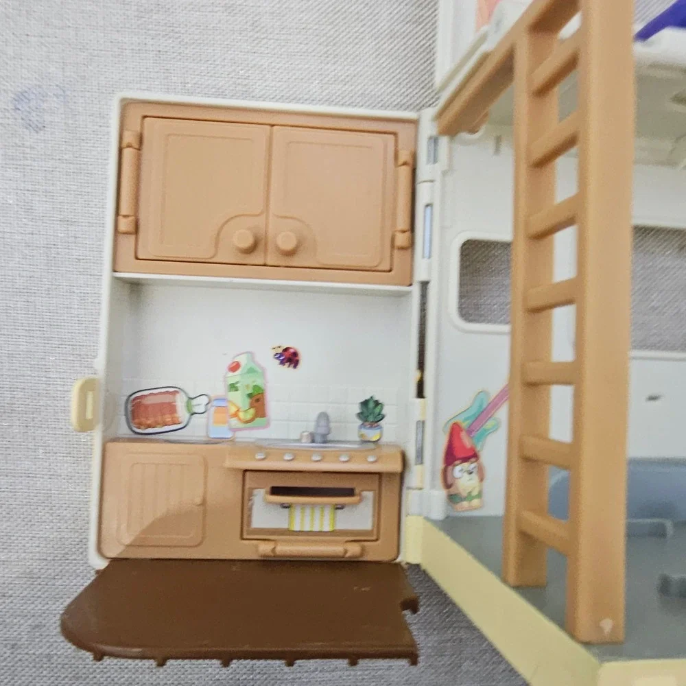 Schleich Horse Club Mobile Vet Van and Trailer Set White Burgundy Tan 2011 Toy